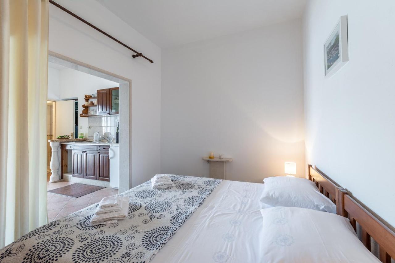 Apartments Darija 普契什查 外观 照片